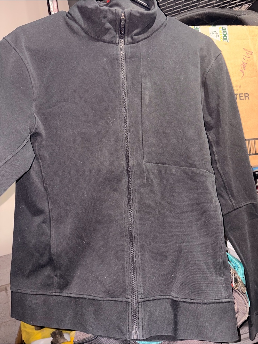 Lululemon guys sojourn jacket